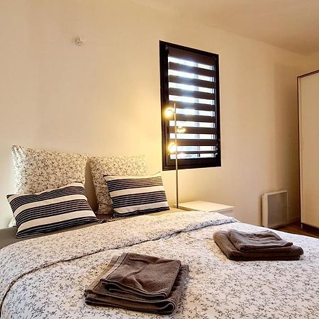 Cosy Studio Dans Le Site Historique De Pezenas Hotel Buitenkant foto